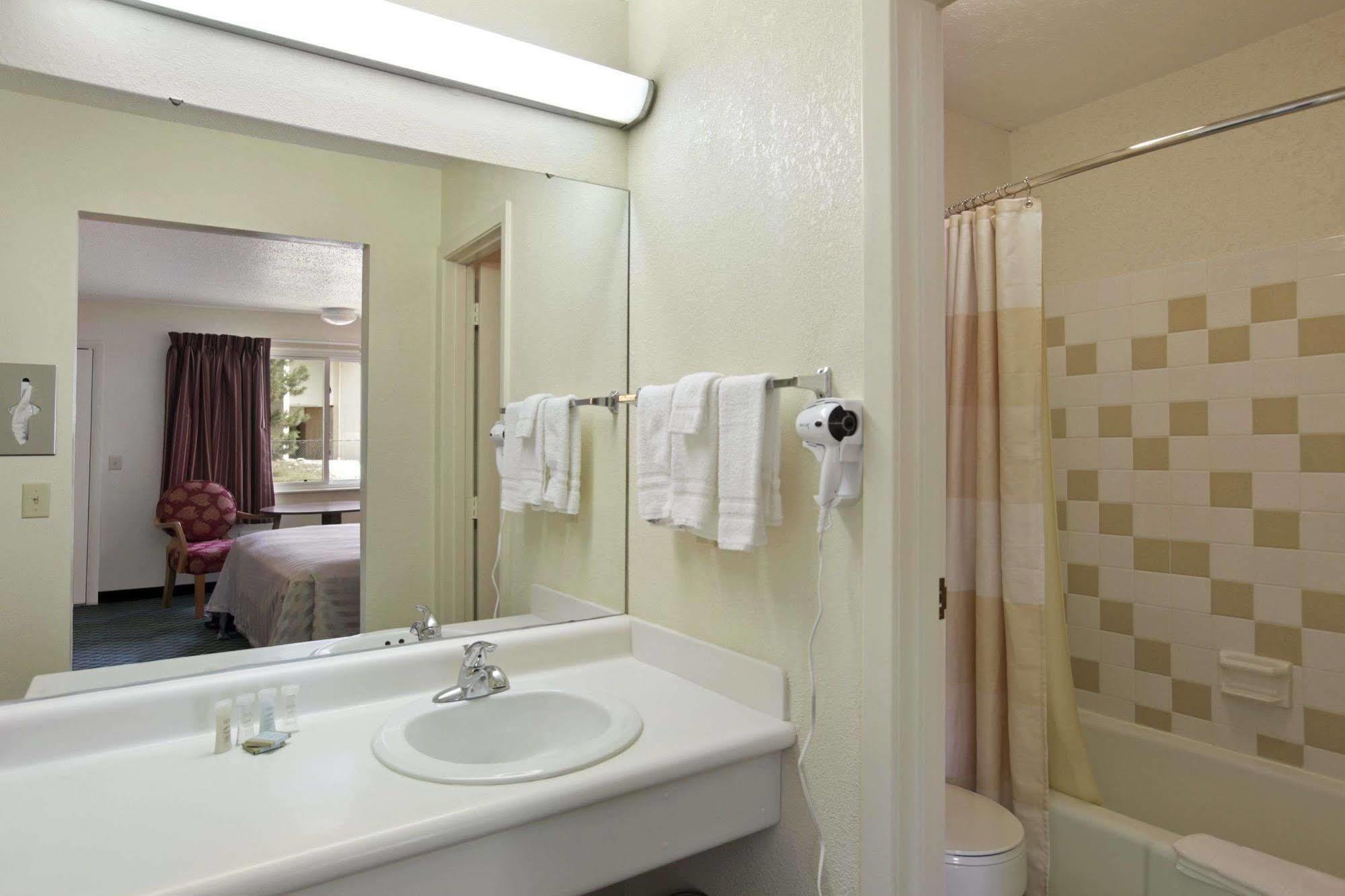 Отель Fairfield By Marriott Port Clinton Waterfront Номер фото